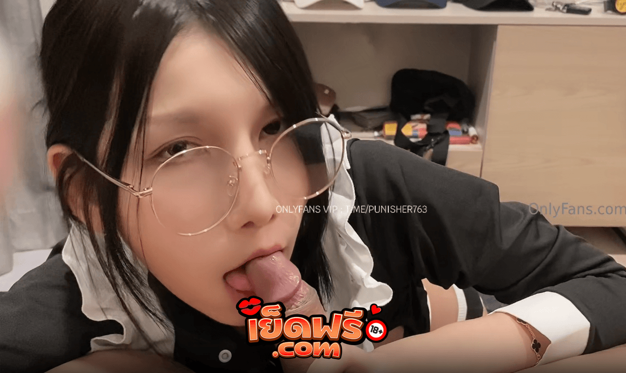 คลิปหลุดOnlyfans Babysynners น้องมากับชุดเมด หน้าตาโครตเงี่ยน อมควยให้แฟนหนุ่ม ดูดโครตเสียวเลย ออกทุกสกิลการอม XXX สุดท้ายไอหนุ่มไม่ไหว ต้องเอาออกมาแตกใส่หน้า เย็ดฟรี
